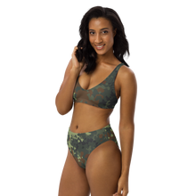 Lade das Bild in den Galerie-Viewer, Recycelter Allover High Waist Bikini Flecktarn