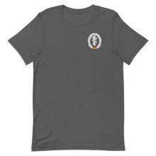 Lade das Bild in den Galerie-Viewer, T-Shirt Sanitäter weiß Brust