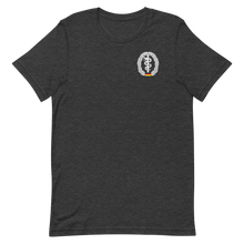 Lade das Bild in den Galerie-Viewer, T-Shirt Sanitäter weiß Brust