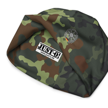 Lade das Bild in den Galerie-Viewer, Allover-Beanie Flecktarn Feldjäger
