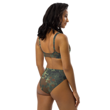 Lade das Bild in den Galerie-Viewer, Recycelter Allover High Waist Bikini Flecktarn
