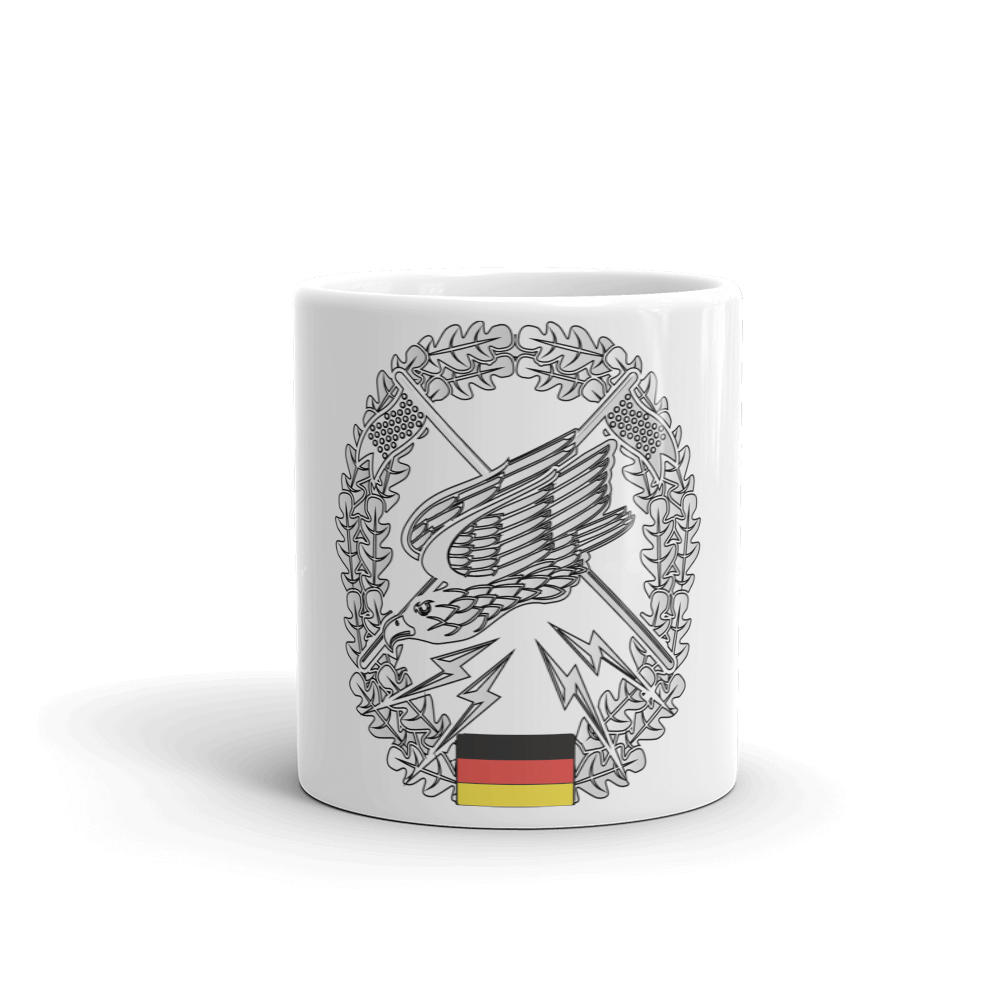 Weiße, glänzende Tasse Fernspäher